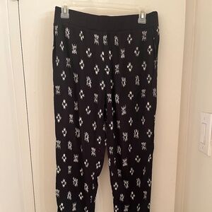 Black and white printed pants jogger style